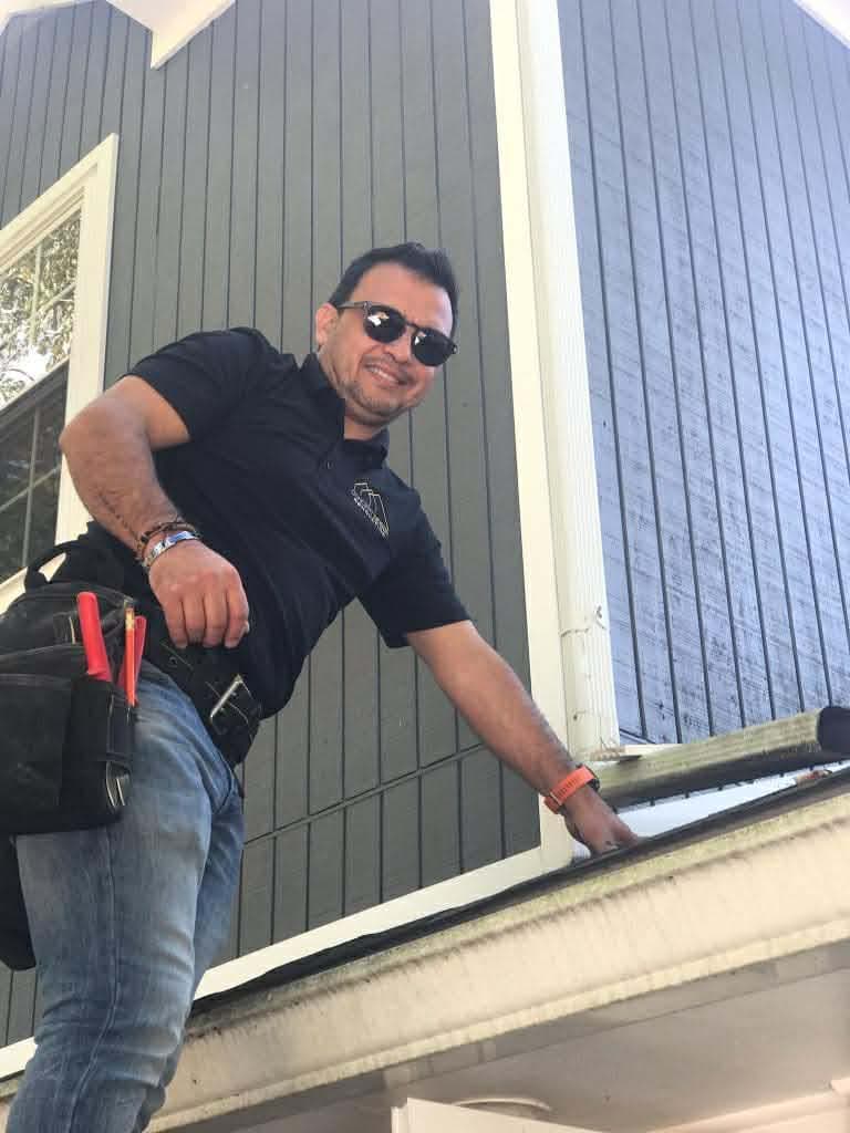 Experienced contractor from Re-Model Plus renovation team